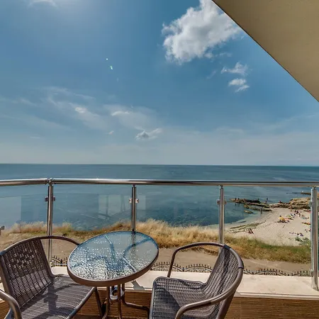 Apartcomplex Golden Bay Lägenhetshotell *