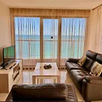 Апартхотел Apartcomplex Golden Bay