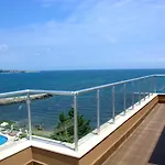 Apartcomplex Golden Bay Равда