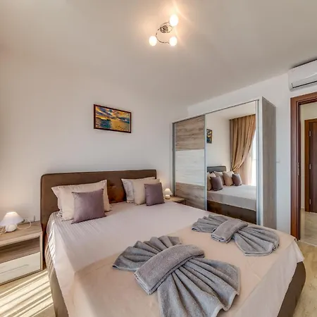 Apartcomplex Golden Bay Hotel apartamentowy Rawda
