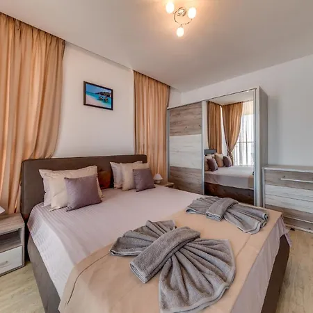 Aparthotel Apartcomplex Golden Bay Rawda