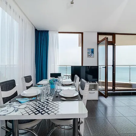 Apartcomplex Golden Bay Apart Otel Ravda