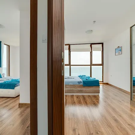 Apartcomplex Golden Bay Apart Otel