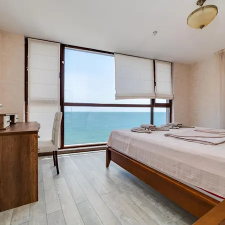 Apartcomplex Golden Bay Rawda