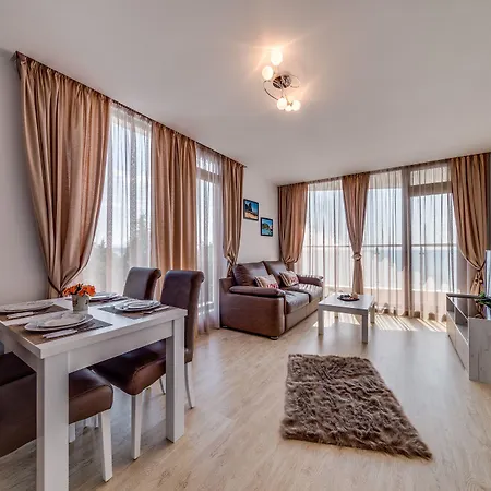 Apartcomplex Golden Bay