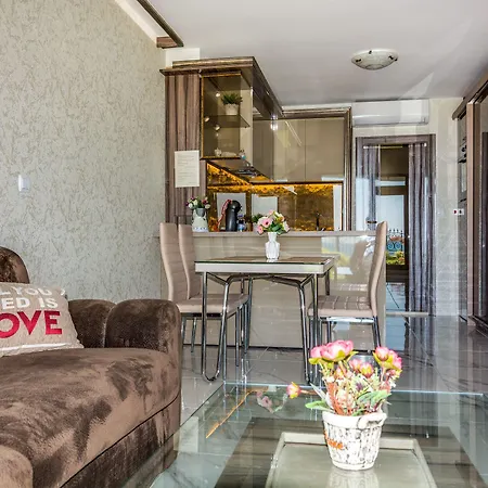 Hotel apartamentowy Apartcomplex Golden Bay *