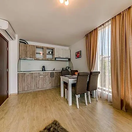 Hotel apartamentowy Apartcomplex Golden Bay *