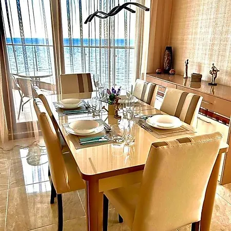 Apartcomplex Golden Bay Ravda