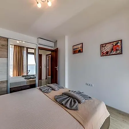 Apartcomplex Golden Bay