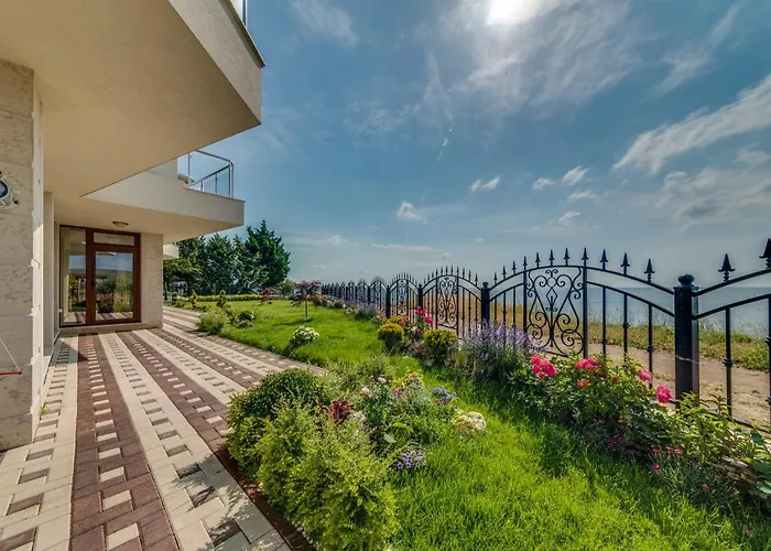 Apartcomplex Golden Bay Hotel apartamentowy