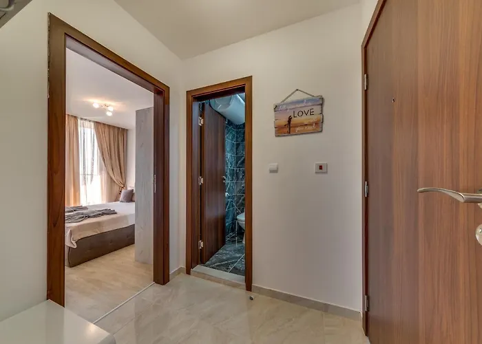 Apartcomplex Golden Bay Hotel apartamentowy *