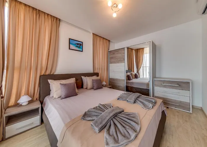 Hotel apartamentowy Apartcomplex Golden Bay Rawda