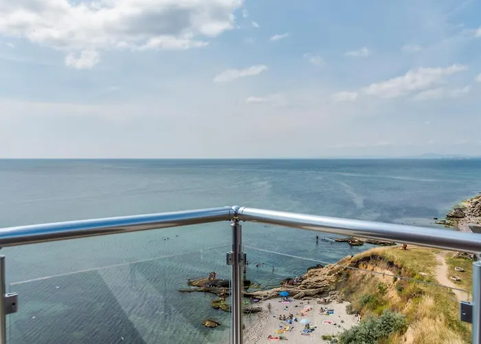 Apartcomplex Golden Bay Rawda