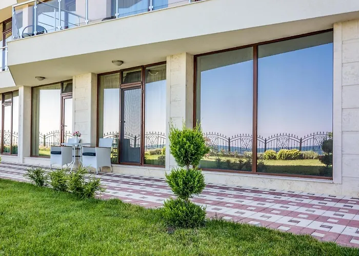 Apartcomplex Golden Bay Hotel apartamentowy Rawda