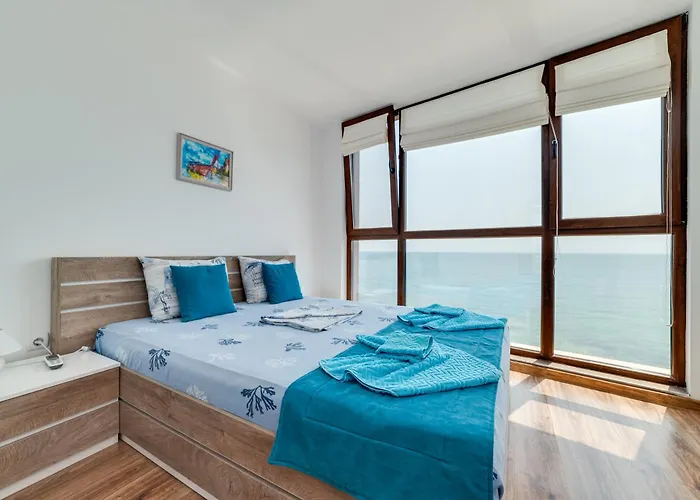 Apartcomplex Golden Bay * Rawda