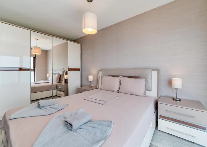 Hotel apartamentowy Apartcomplex Golden Bay Rawda