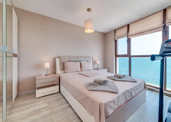 Apartcomplex Golden Bay Hotel apartamentowy