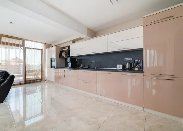 Apartcomplex Golden Bay Hotel apartamentowy